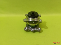 Moyeu de roue Origine Mahindra — MAHINDRA OEM 0402CAA00501N